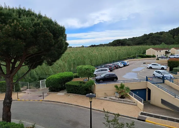 Azur 219 T2 Climatise Le Lavandou